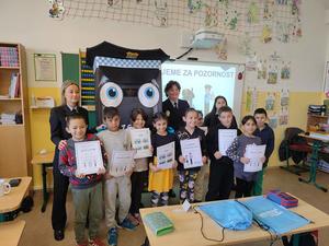 Se strážníky si vím rady